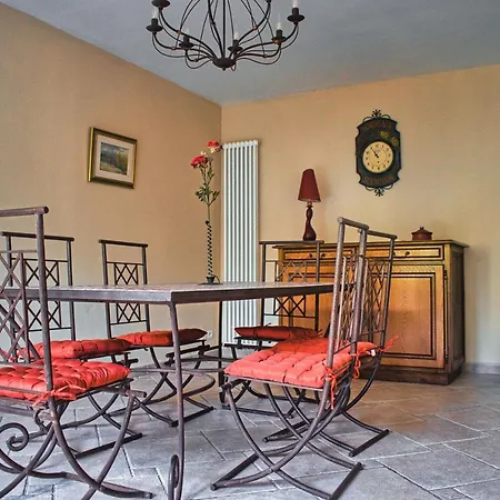 Agreable Maison 3 Avec Piscine Holiday home