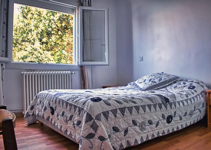 Prázdninový dům Agreable Maison 3 Avec Piscine *